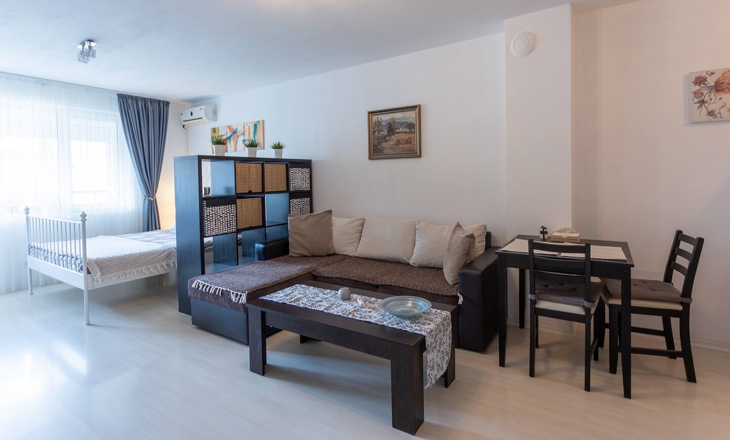 Sofia Apartment Studio Layout